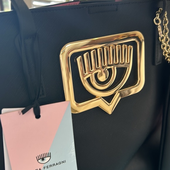 Chiara Ferragni - Picture 2 of 3